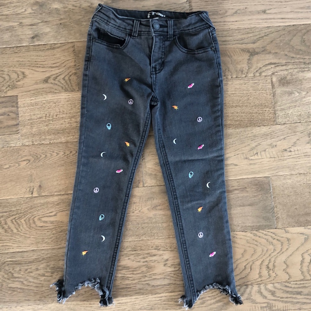 Art class skinny grey embroidery jeans